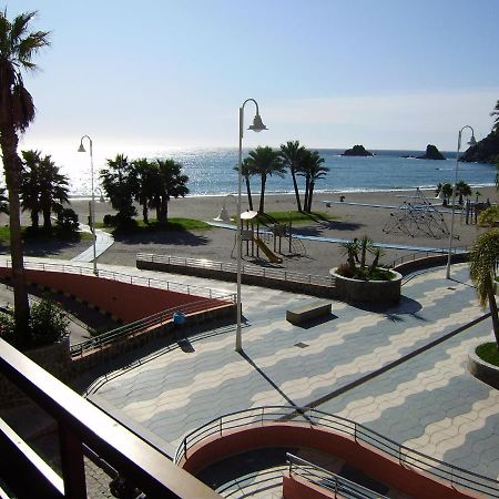 Centro-Primera Linea De Playa Almuñécar Exterior foto